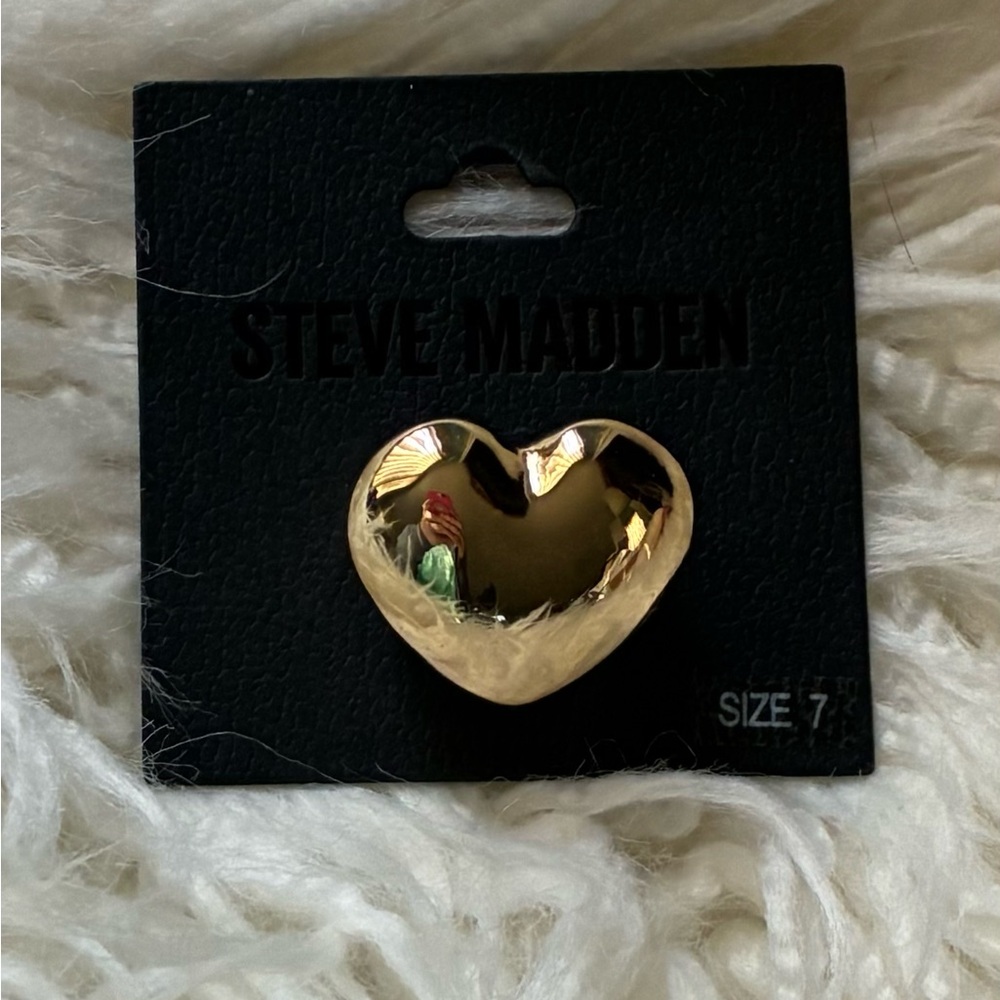 NWT Steve Madden Gold Heart Statement Ring